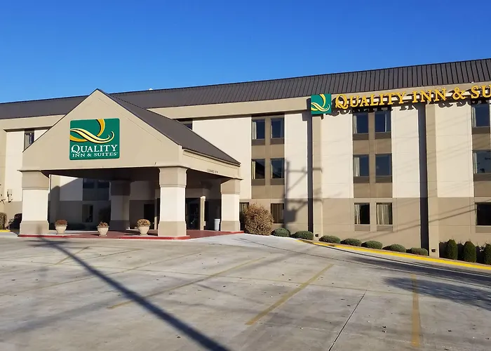 Quality & - Downtown Hotel Quincy