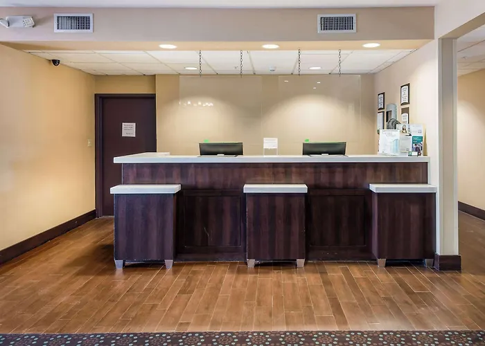 Hotel Quality & - Downtown 4*