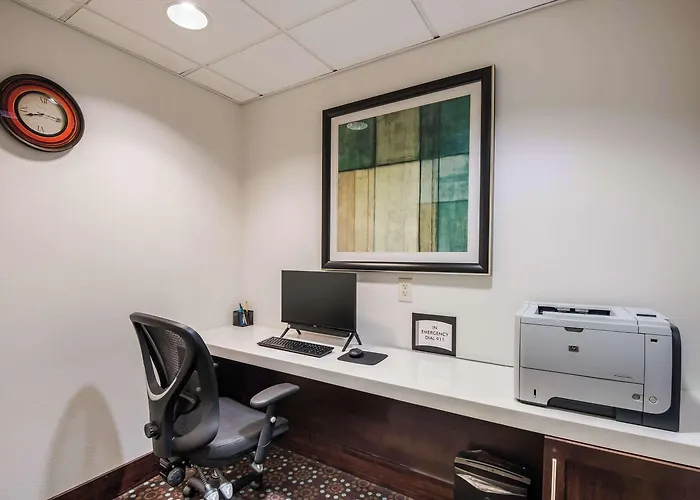 Hotel Quality & - Downtown 4*