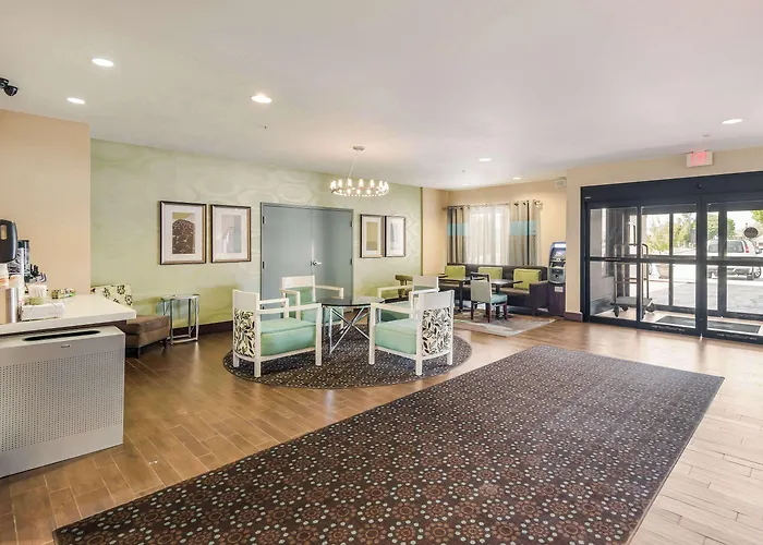 Hotel Quality & - Downtown 4*
