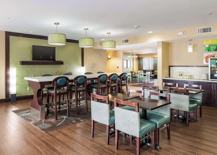 Quality & - Downtown 4* Quincy