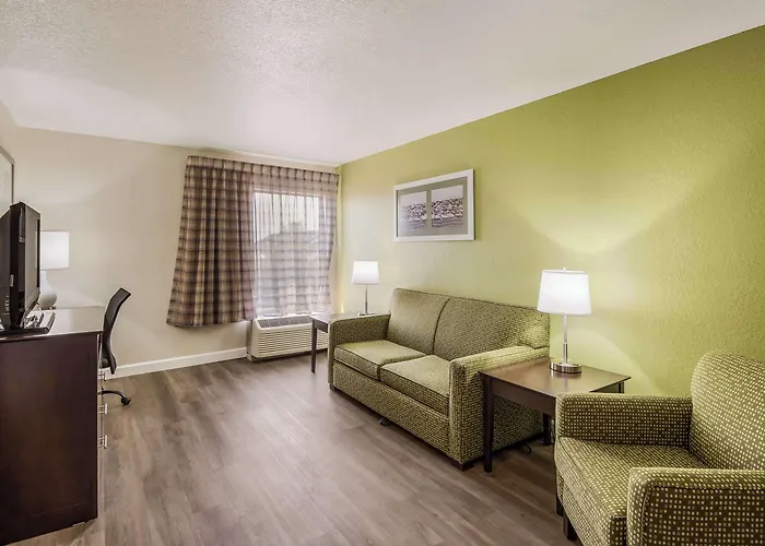 Quality & - Downtown Hotel Quincy